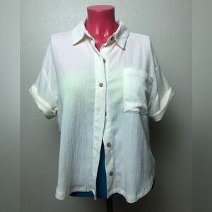 Women’s Casual Short-Sleeve Button-Up Shirt - White